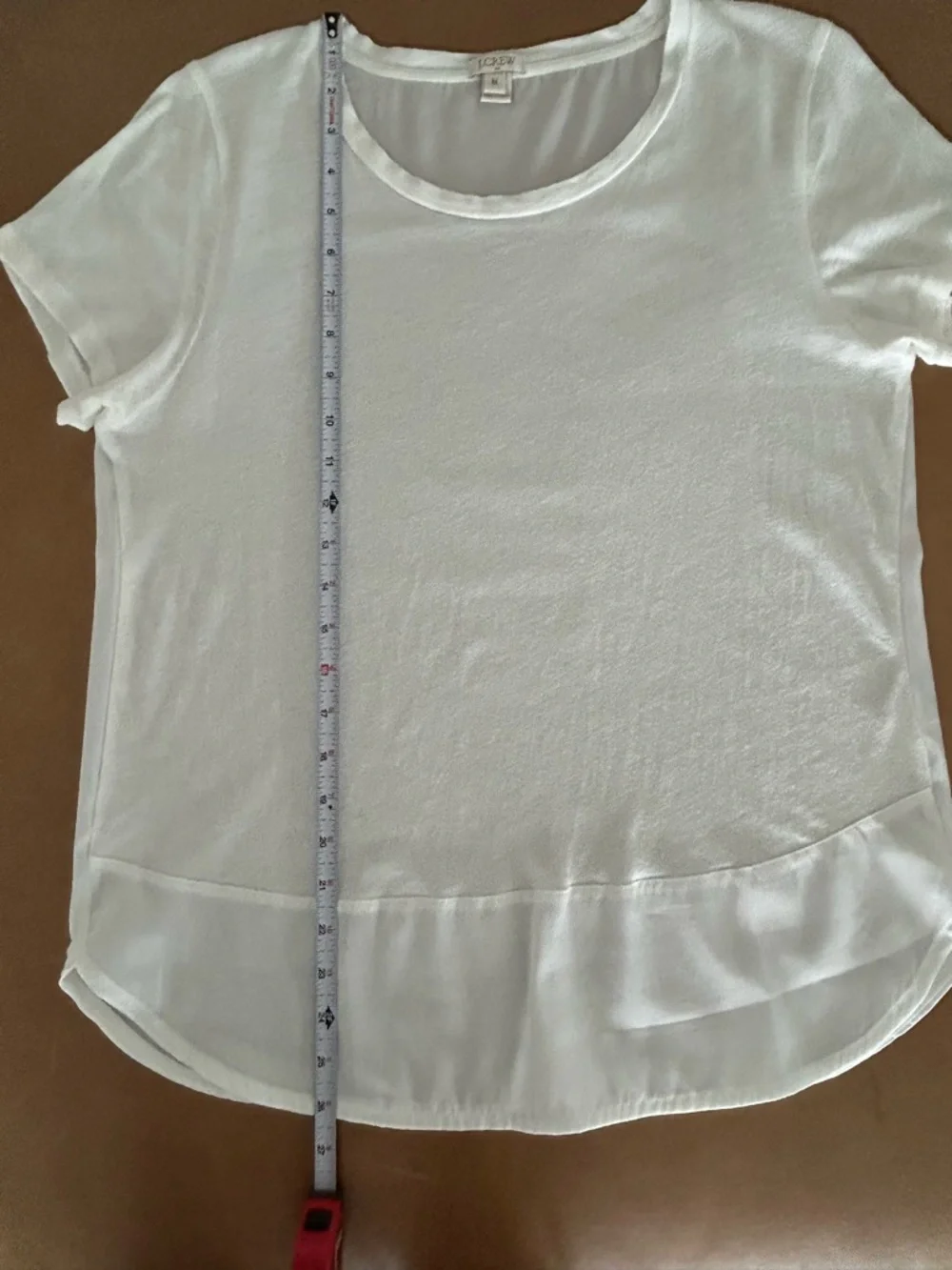 J.Crew Women’s Short Sleeve T Shirt
Ivory White
Medium - Picture 3 of 10
